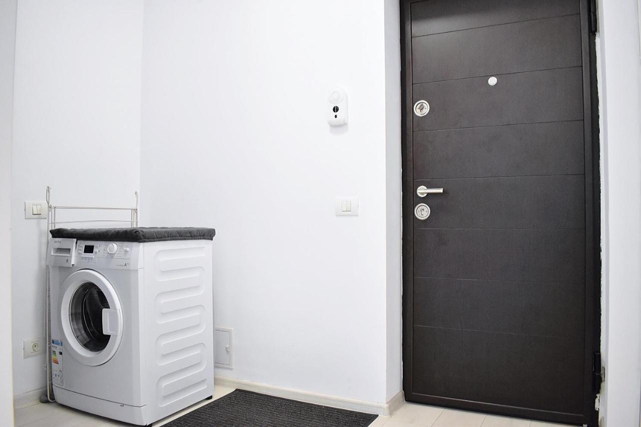Etalon Airport Apartments Otopeni Ngoại thất bức ảnh